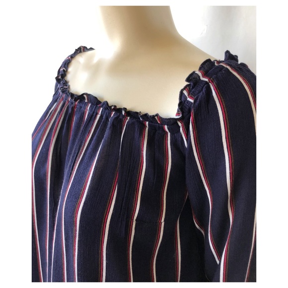 Guess ♥️ Off/Cold Shoulder Striped Blouse - Picture 5 of 10